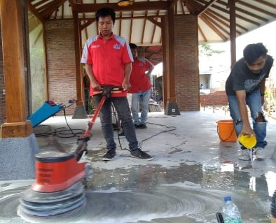 Jasa Poles Lantai Teraso Denpasar Bali